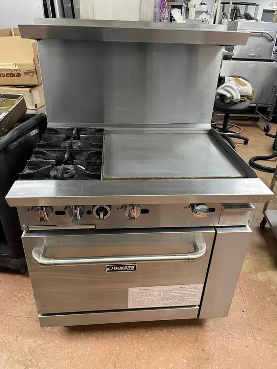Used Dukers Used 36" Dukers DCR36-2B24GM Gas Range with 2 Burners & 24" Flat Top Griddle Commercial Ranges Illinois US | Falcon Restaurant Supply #1374958