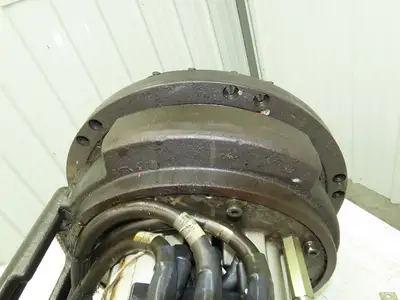 Toyota TSA 170-100 Tiller Drive Axel Steering Hub Off 8HBW30 Pallet Jack 6000 lb