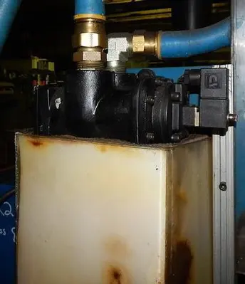 120 Ton FARGER & JOOSTEN MULTIPOWER Air/Oil Press