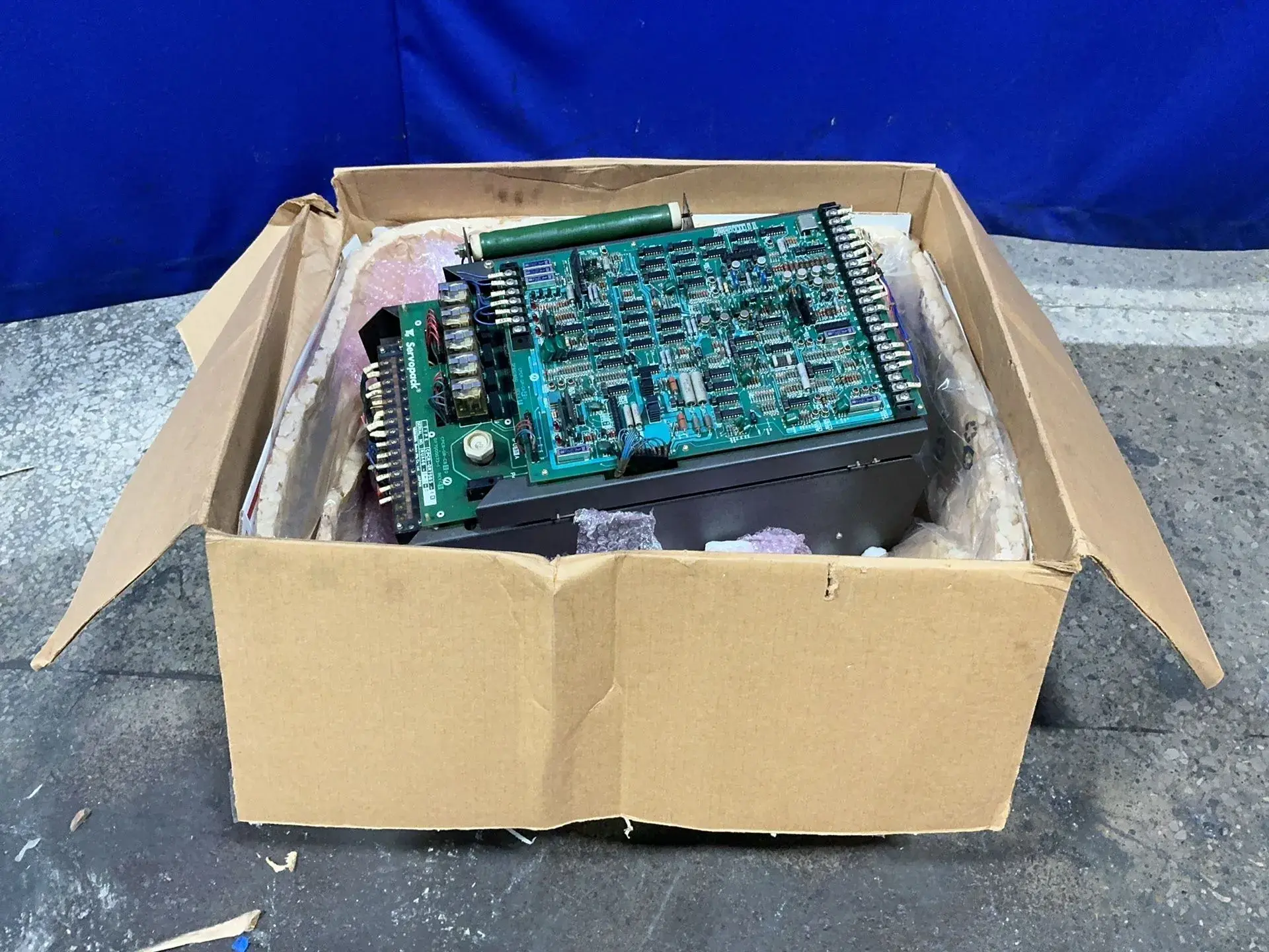 Used YASKAWA ELECTRIC MFG. CO. CPCRQR756S4K Servo Controller Parts Ohio US | HGR 24 #1312181