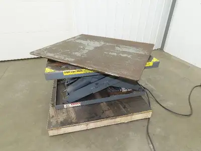 Used PENTALIFT _UNKNOWN_ Misc Lifts Indiana US | Arrow Industrial #1367358