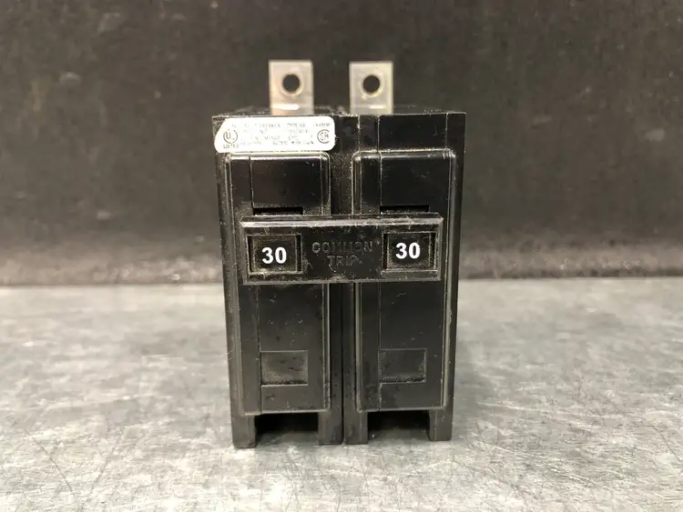 Used CUTLER-HAMMER BA230 Switchgears British Columbia CA | Lenmark #244180