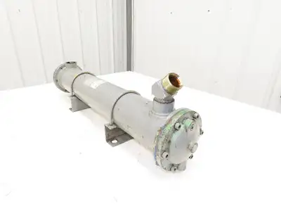 Taisei Kogyo FCI Oil Cooler Shell & Tube Heat Exchanger 2-Pass 1"x 1.25"NPT