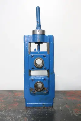 (10) YODER M1.5" ROLLFORMER OUTBOARD SUPPORT STANDS : STOCK #16993