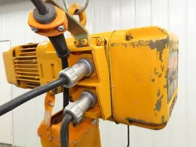 Harrington NER005LD 1/2 Ton Electrc Chain Hoist 14/5 FPM 2 Speed 9' Lift 3PH