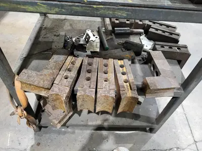 USED 1900 MAZAK TOOLING