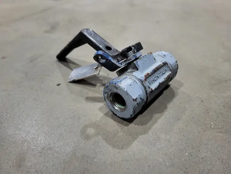 Used FRONTIER _UNKNOWN_ Valves/Fittings British Columbia CA | Lenmark #256727