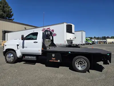 USED 2022 CHEVROLET SILVERADO 5500HD
