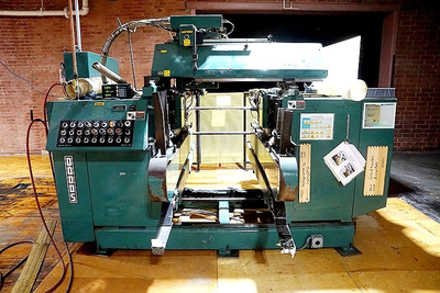 Dodds DE-760H Double End CNC Automatic English Drawer Dovetailer With Notching