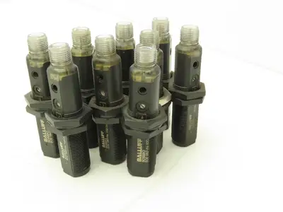 Balluff BOS18KF-PA-1QD-S4-C Retroreflective Photoelectric Sensor 0-4.5m Lot of 9
