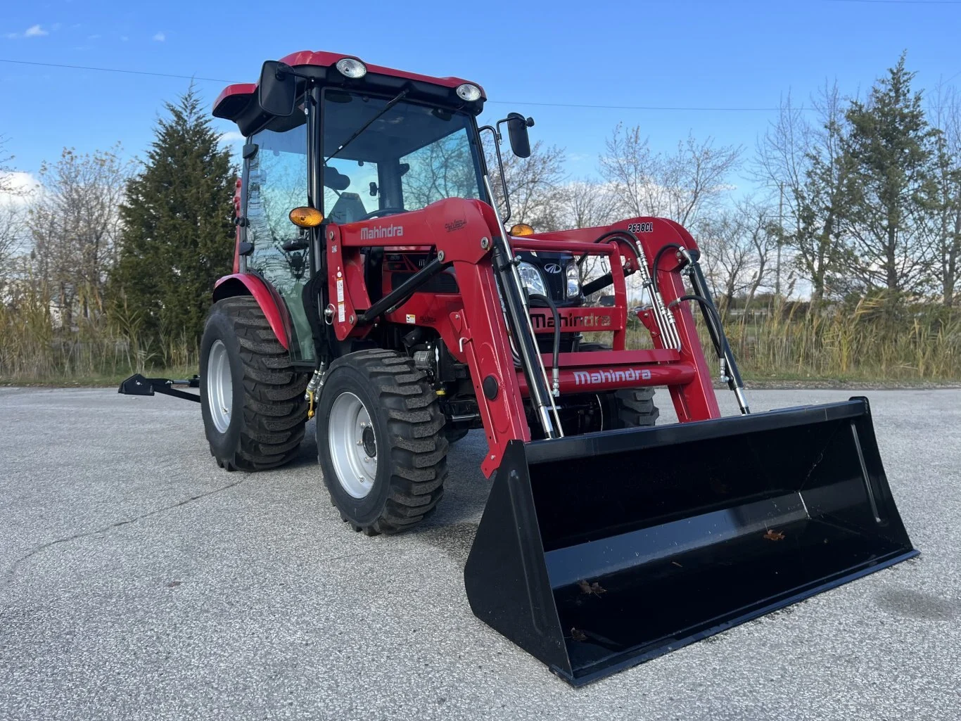 USED 2022 Mahindra 2638 HST CAB