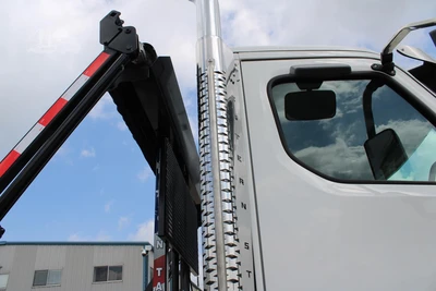 New | in-Stock 2027 WESTERN STAR 47X Hooklifts & Roll-Offs Texas US | Roll Off Truck World #1492010