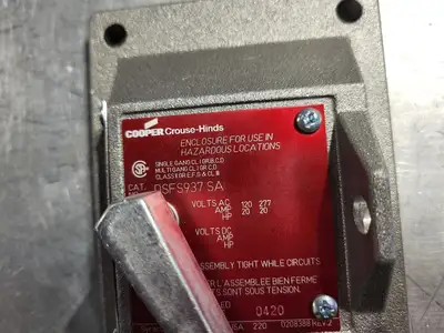 NEW CROUSE-HINDS DSFS937 SA
