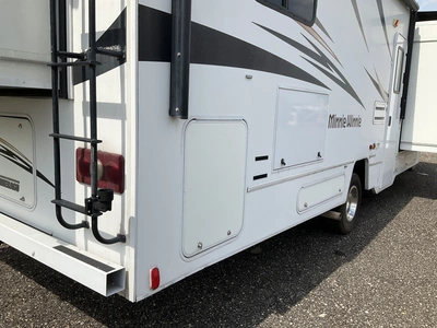 Used 2017 WINNEBAGO MINI WINNIE Campers, Caravans, Motorhomes Michigan US | Miedema Asset Management Group #1423583