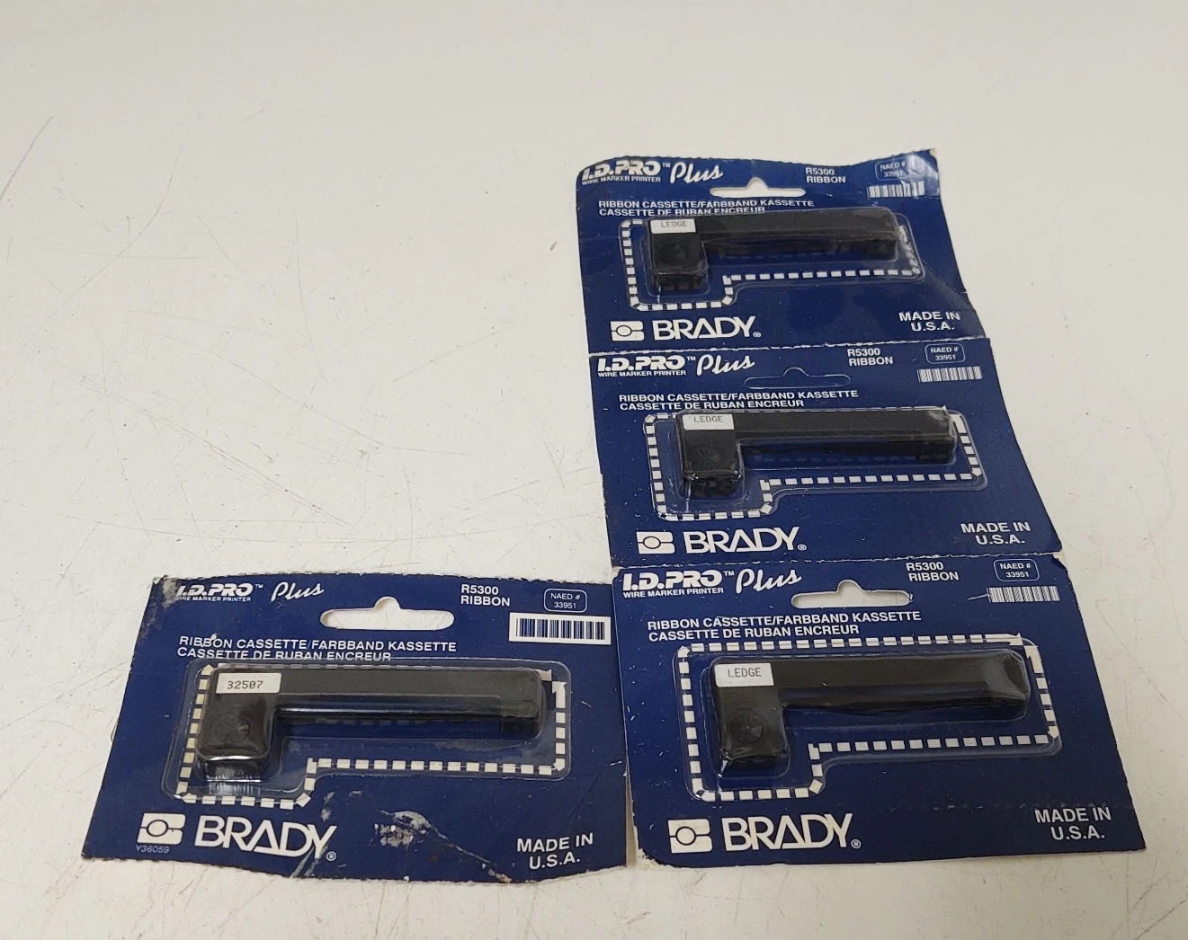 NEW Brady R5300