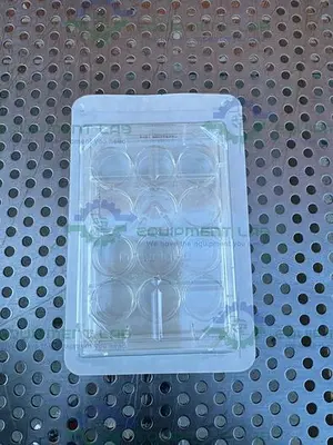 NEW CASE OF 50 - VWR 10861-698 TISSUE CULTURE PLATES 12 WELL, STERILIZED