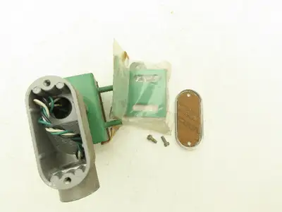 Peco C-3020 Solid State Proximity Sensor Cube