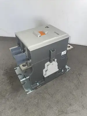 CARLO GAVAZZI CC400S CONTACTOR 400AMP 100-240VAC or 100-220VDC Coil (Bin234)