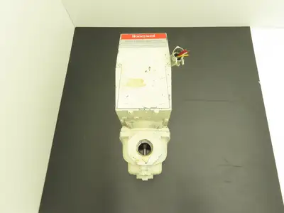 Honeywell V4055A 1031 3 Fluid Power Gas Valve On Off Actuator 120V 1" NPT 5 psi