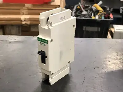NEW CUTLER-HAMMER GI1020