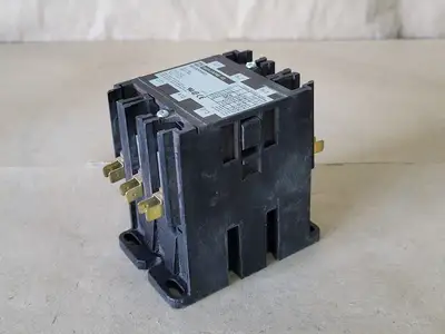 USED SQUARE D 8910DPA63
