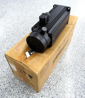 NEW INDRAMAT 254489 SERVO MOTOR MAC093C-0-KS-2-C/110-A-2/S005