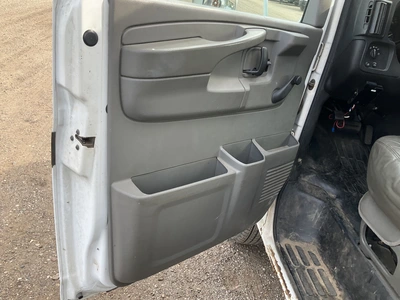 Used 2004 CHEVROLET EXPRESS Box trucks Michigan US | Miedema Asset Management Group #1301464
