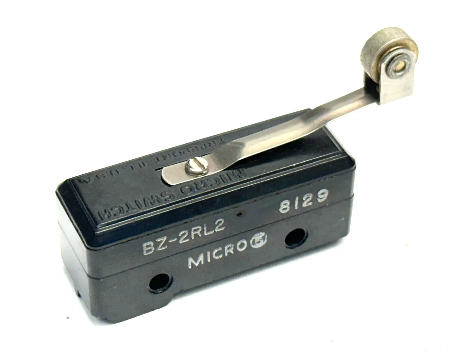 BZ-2RL2 | Micro Switch  Roller Limit Switch 15A 125/250/480VAC 8129 - Used