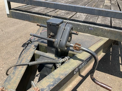 2005 Leland 30’ Tag Trailer
