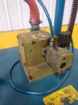 12 TON AIRAM 4-POST PNEUMATIC CUTOFF PRESS: STOCK #13204