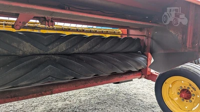 USED NEW HOLLAND 1465