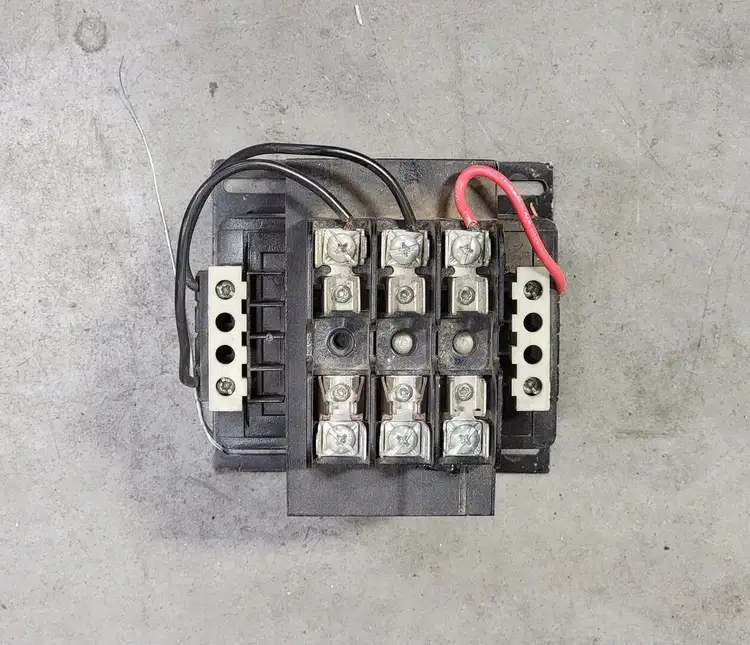 Used ALLEN-BRADLEY 1497FCSX3N Transformers British Columbia CA | Lenmark #265095
