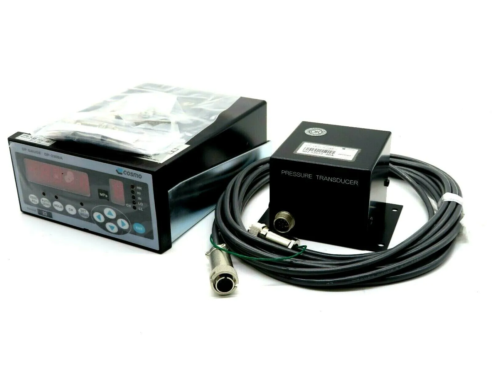 NEW COSMO SOLUTIONS DP-330BA DP GAUGE W/PT-142B DP330BA