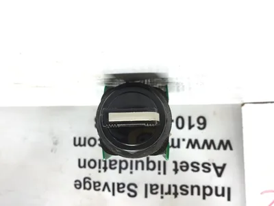 ALLEN BRADLEY 800H-JR5KE7 SER F 2-POS SELECTOR SWITCH WITH CONTACT BLOCK
