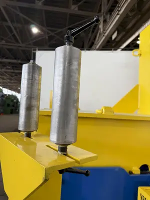 40,000 LB X 60" BRILEX COIL UP-ENDER. STOCK # 0237425.