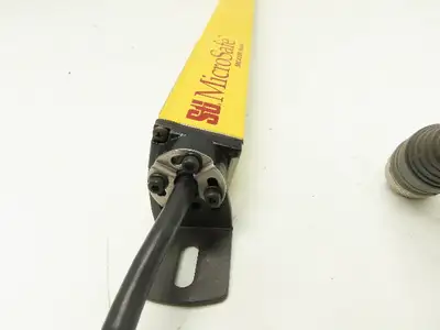 STI MC4248XE Microsafe MC4200 Safety Light Curtain Transmitter 1219mm 48"L