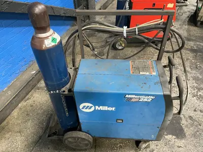 Used MILLER MILLERMATIC 252 Mig Welders Ohio US | HGR 24 #1506557