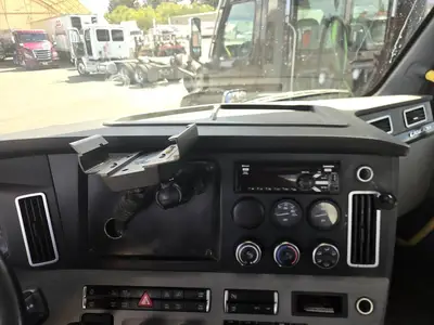 Used 2019 FREIGHTLINER CASCADIA 126 Conventional trucks California US | Ben Kaplan Equipment #1414118