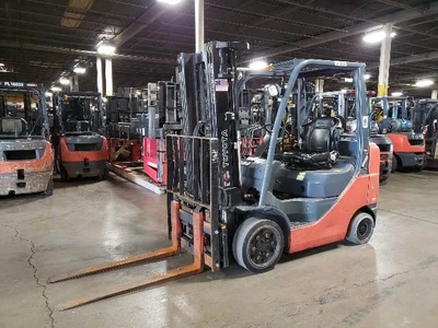 USED 2017 TOYOTA 8FGCU25