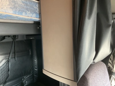 USED 2016 FREIGHTLINER CASDCADIA