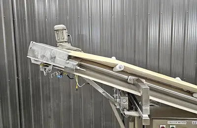 Used Belt Conveyor, 17’’ Wide X 166’’ Long, Pneumatic Side Shift 🔴 Liquidation Sale – All Offers Considered
