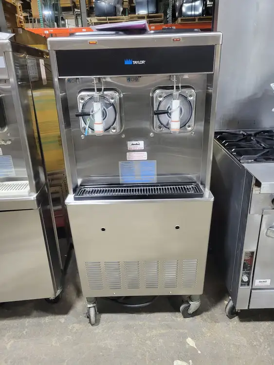 Used _UNKNOWN_ _UNKNOWN_ Ice Cream Equipment Illinois US | City Food Equipment #526790
