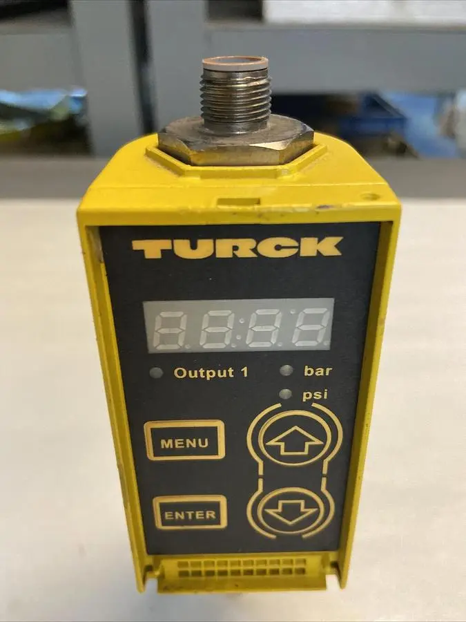 Used TURCK PC250-GI1/4A1M-LUAPN8X-H1141 Sensors | Surplus Asset Holdings #1206628