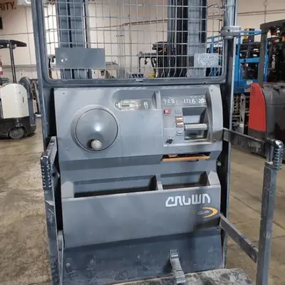 USED 2016 CROWN SP3510-30