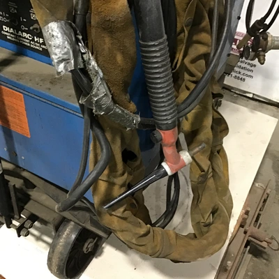 Miller DIALARC HF Welder 200/230/460Volts 1Phase 60Hz 103/90/45Amperes