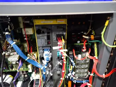 USED 2001 FANUC M6I