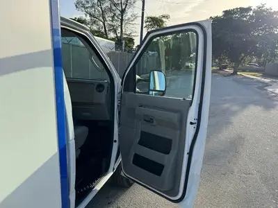Used 2023 FORD E-350 Reefer Trucks Florida US | Truck and Van Outlet #1509225