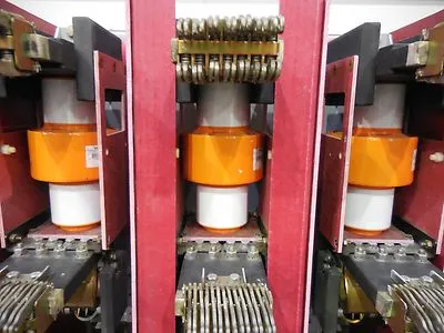 Used Siemens 05-GMI-350-3000-78 Circuit Breakers Ohio US | Equipment Recovery Corp. #1329702