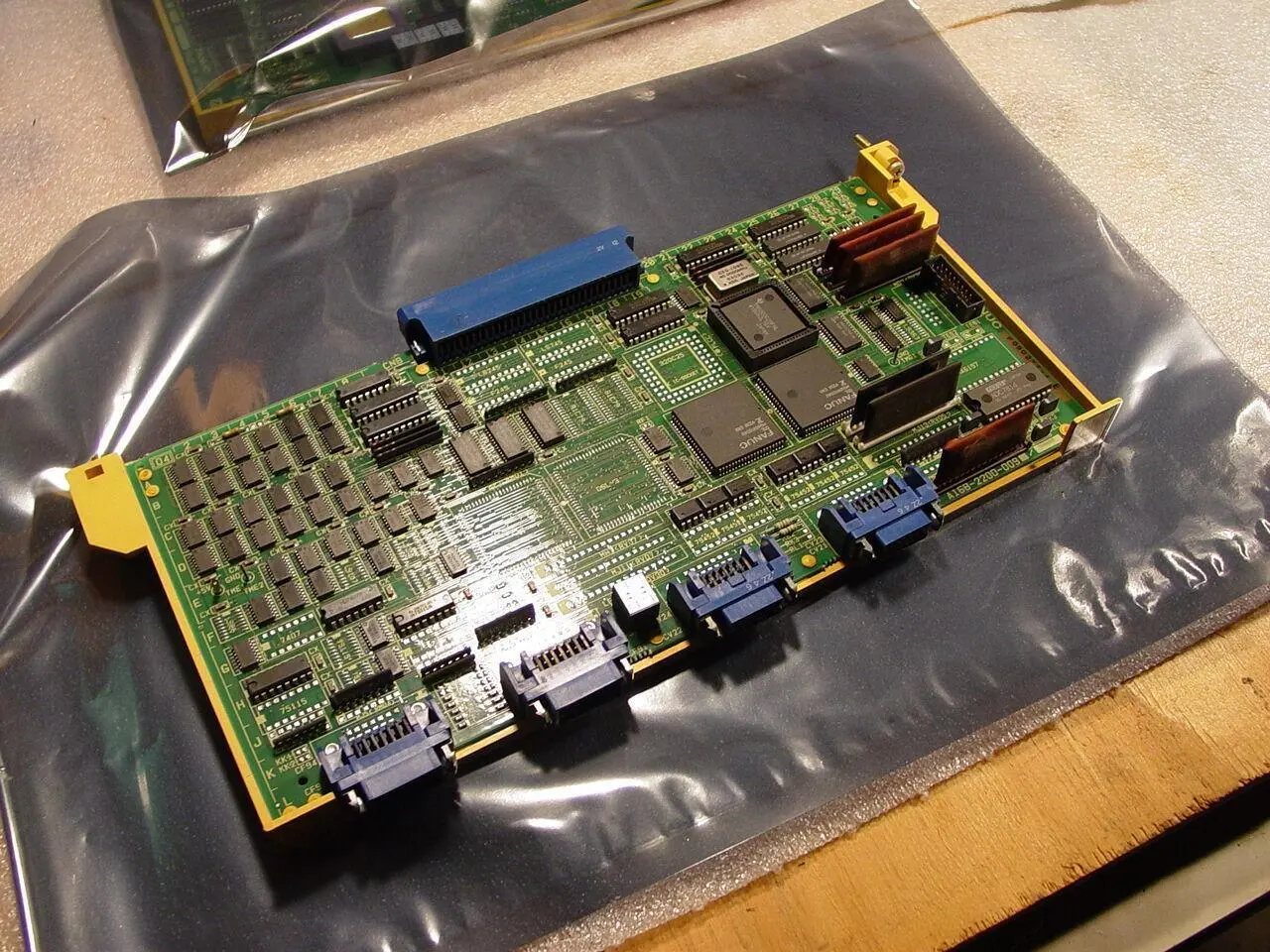 USED Fanuc A16B-2200-0092/07A