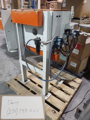 Extrusion Pinch Roller Pipe Puller 2Hp DC Motor Drive Transmission ø3" Material